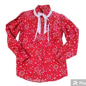 Vintage Rockmount pearl snap, red bandana print top, size medium